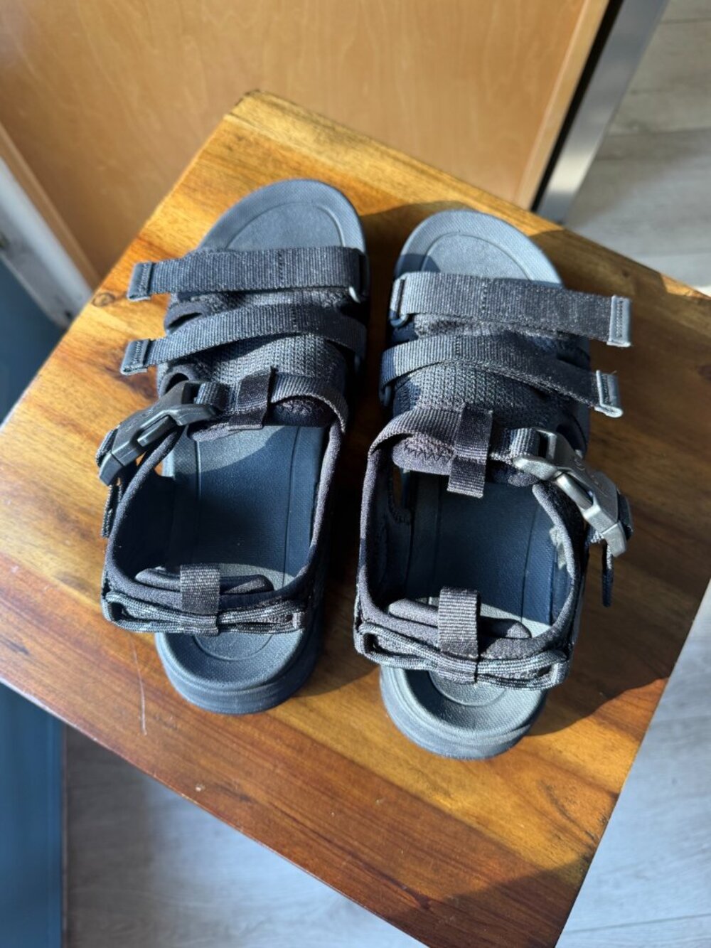 Teva Hurricane Ampsole Gaila Sandals - Women's Size 8 - Black - Like New - Picture 5 of 7